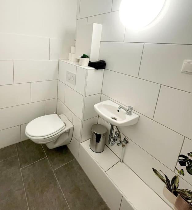 מולהיים אן דר רור Grosse 3-Zimmer Wohnung, Zentrale Lage. מראה חיצוני תמונה