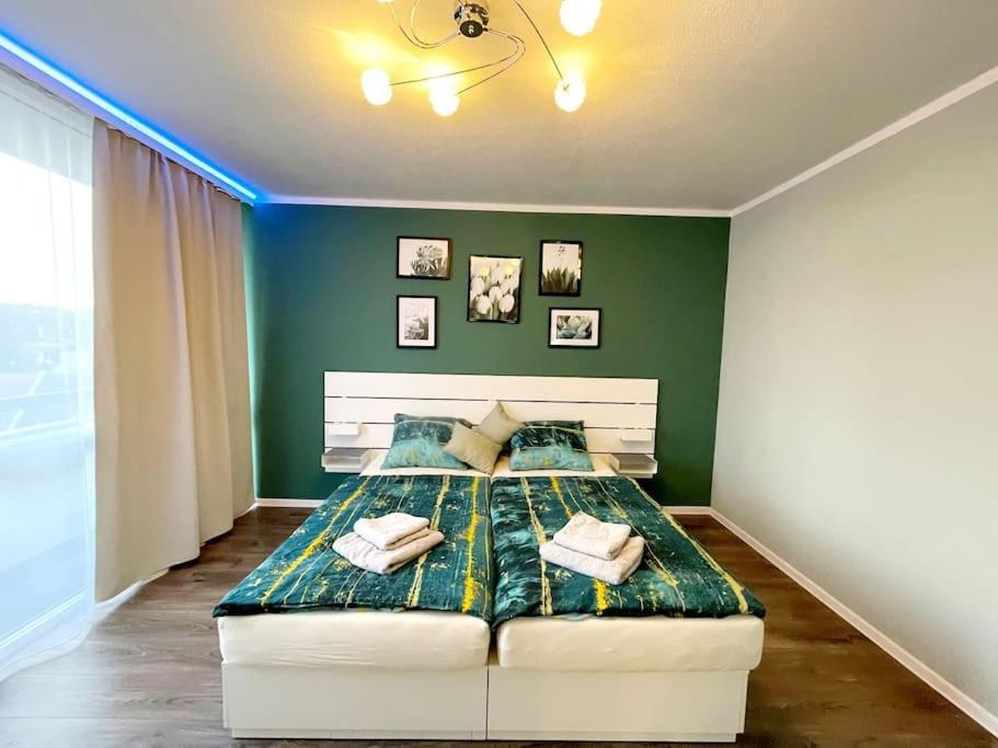 מולהיים אן דר רור Grosse 3-Zimmer Wohnung, Zentrale Lage. מראה חיצוני תמונה