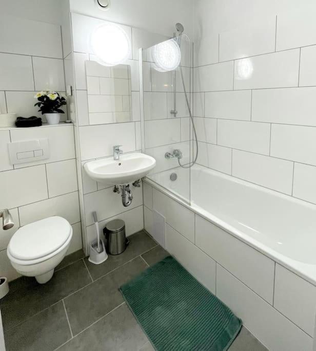 מולהיים אן דר רור Grosse 3-Zimmer Wohnung, Zentrale Lage. מראה חיצוני תמונה