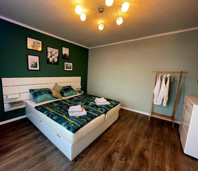 מולהיים אן דר רור Grosse 3-Zimmer Wohnung, Zentrale Lage. מראה חיצוני תמונה