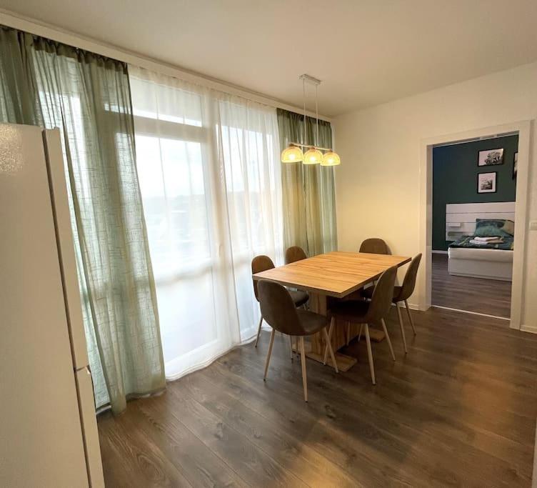 מולהיים אן דר רור Grosse 3-Zimmer Wohnung, Zentrale Lage. מראה חיצוני תמונה