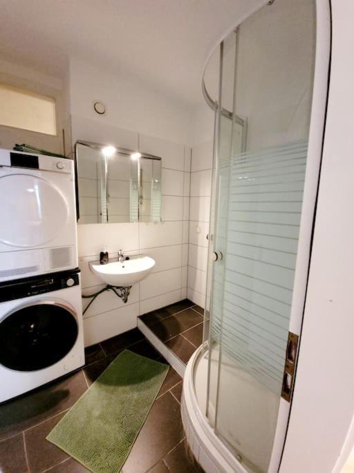 מולהיים אן דר רור Grosse 3-Zimmer Wohnung, Zentrale Lage. מראה חיצוני תמונה